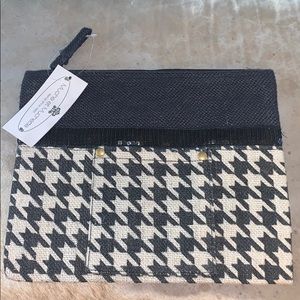 NWT! Jute Houndstooth clutch by Muche et Muchette